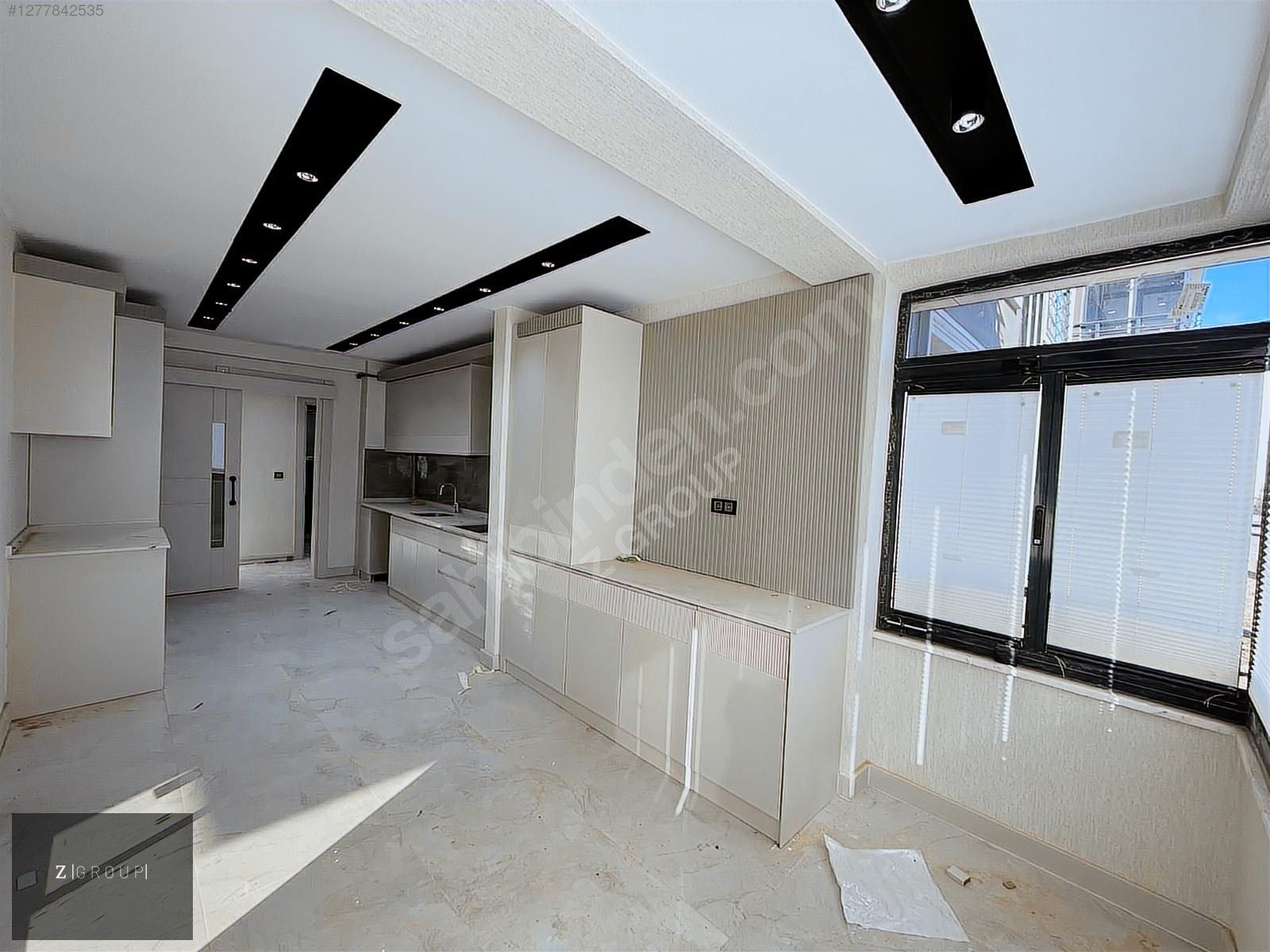 Z GROUP'DAN ABDÜLHAMİDHAN'DA KAT SEÇENEKLİ 2,5+1 SATILIK DAİRE