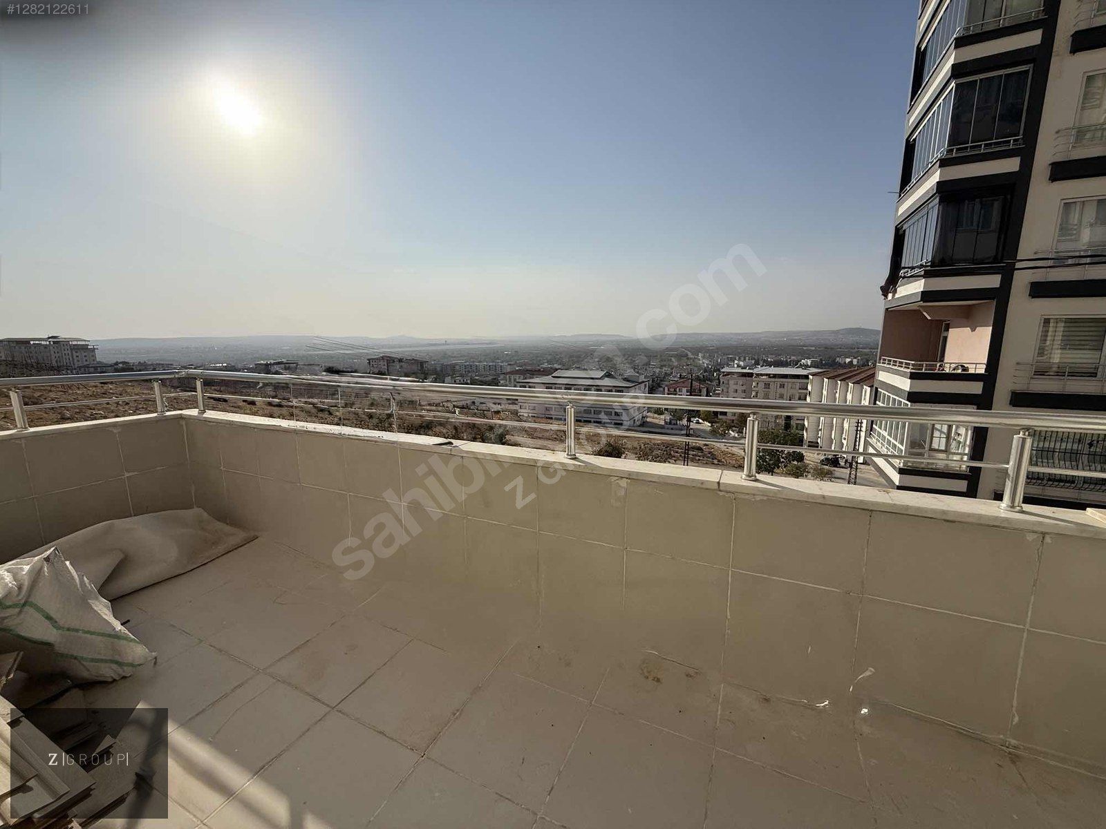 Z GROUP'DAN TERAS CAFE YOLU ÜZERİNDE BAKIMLI 3+1 DAİRE